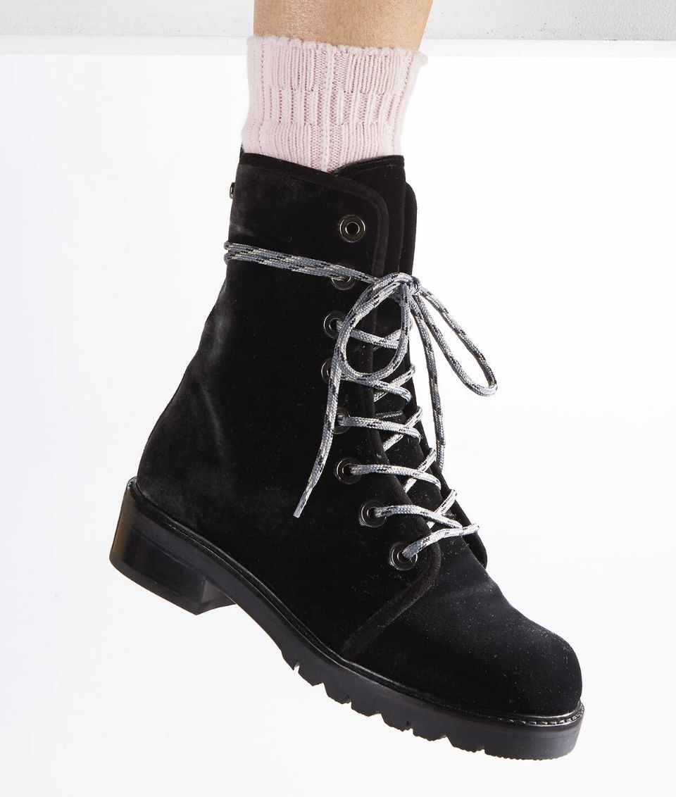 Stuart Weitzman Boot Size 7