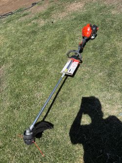 ECHO
21.2 cc Gas 2-Stroke Straight Shaft String Trimmer