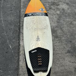 Infinity Surfboard BoEHNE BRoS Old No 5 6’0”
