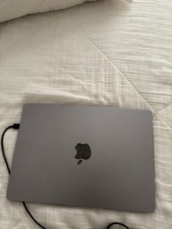 MacBook Air M2 2022 94% battery health
