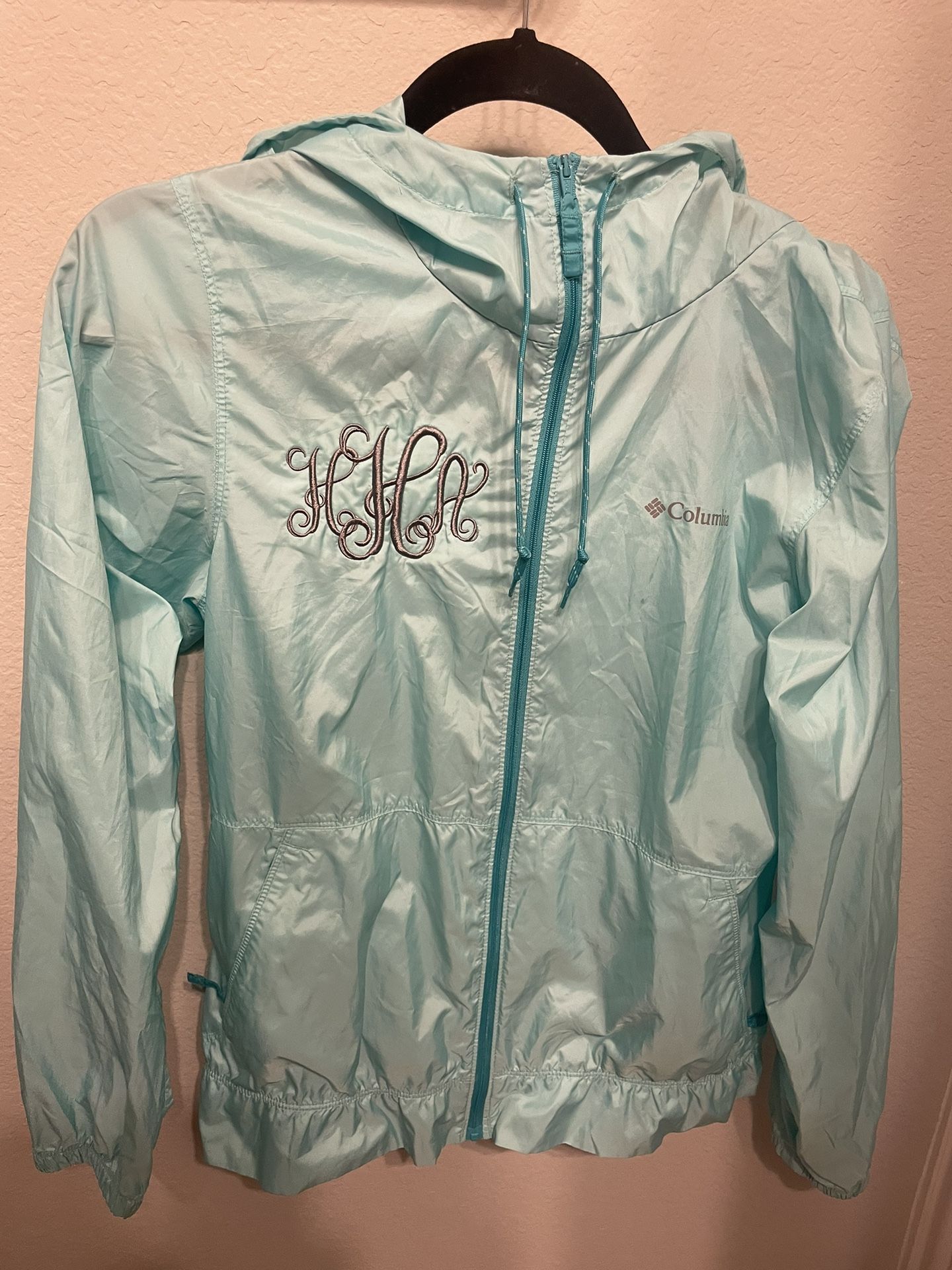 Columbia Baby Blue Women’s Hooded Wind Breaker, S