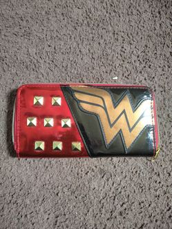 Wonder woman wallet
