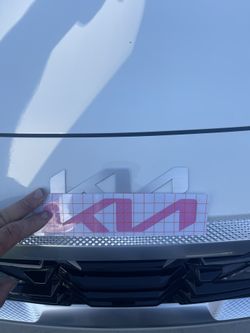 22/23 KIA Sorento Emblem Pink Overlay 