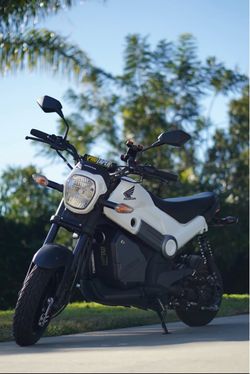 2022 Honda Navi