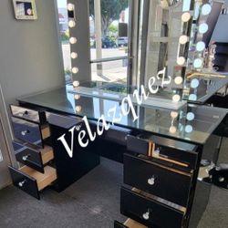 ✅️✅️VANITY WITH DOUBLE SIDED DRAWERS AND LED MIRROR WITH RGB AND BLUETOOTH SPEAKER✅️✅️