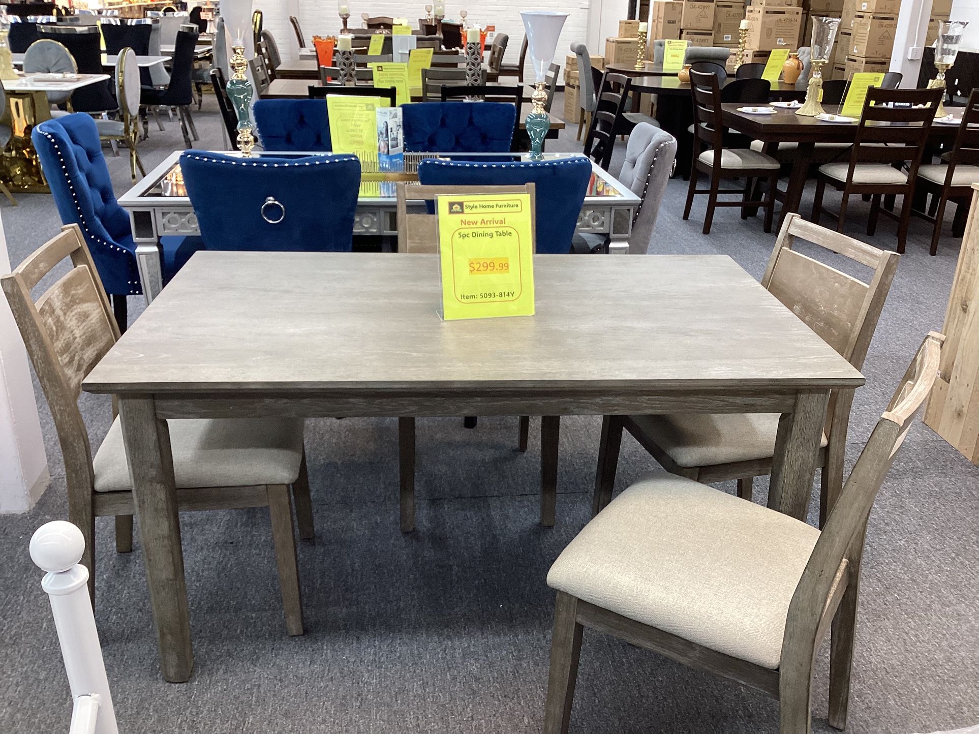 5 Pc Dinning Table Set $299