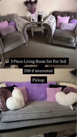 Frostine Tufted Couch Set