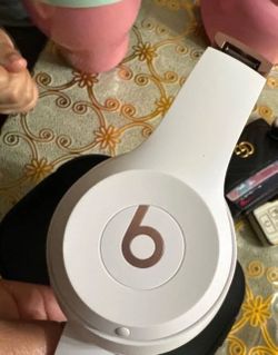 Beats Solo 4s