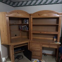 Wooden Desks WithHutch 
