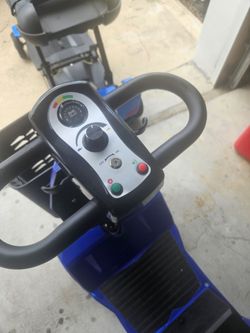 Mobility scooter