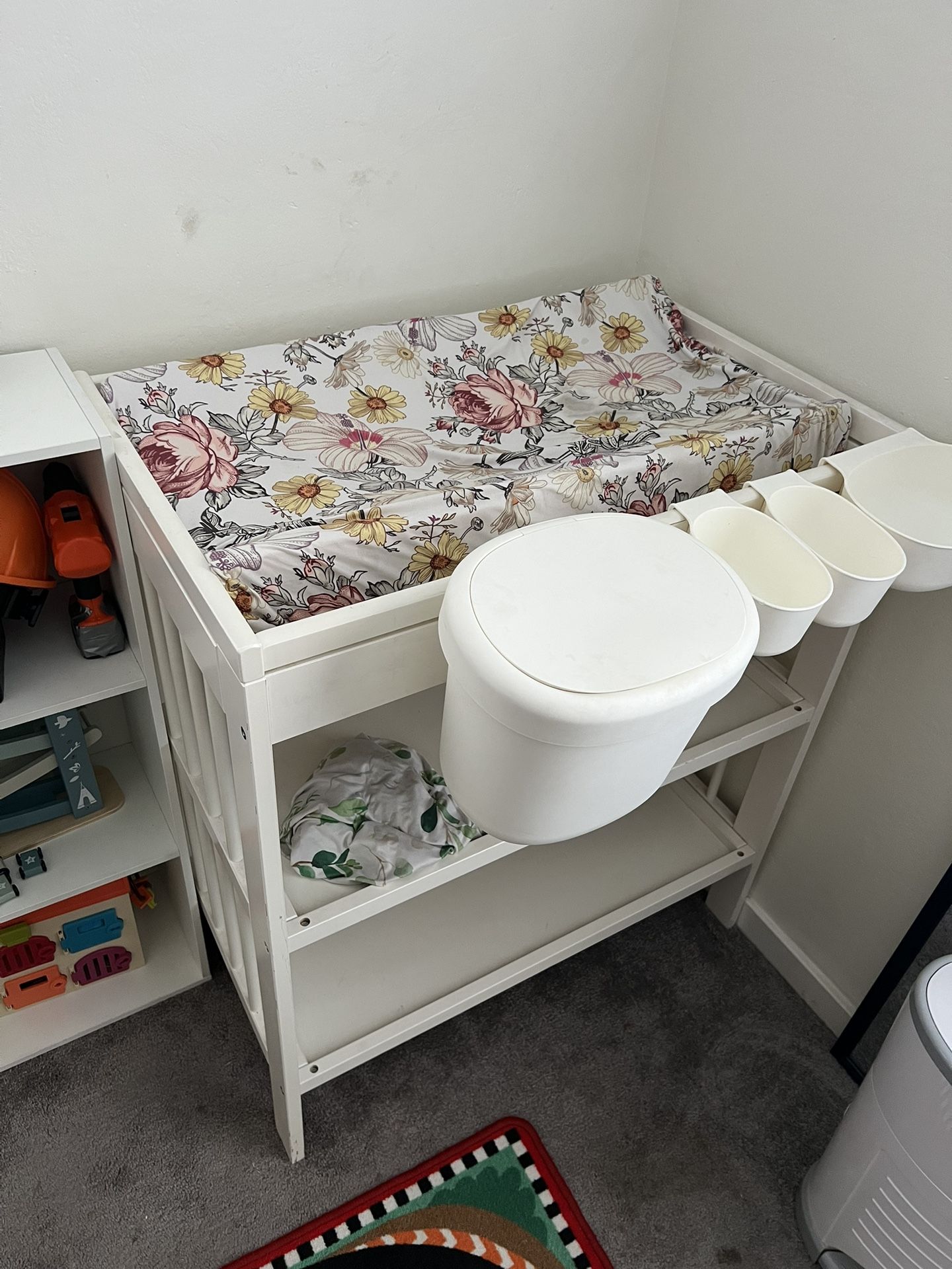 IKEA Diaper Changing Table With Pad And 2 Pad Covers