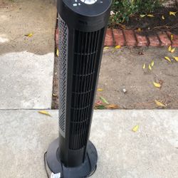 Oscillating Fan With Remote