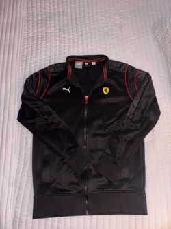 Black Puma Ferrari track jacket (Like New✅)
