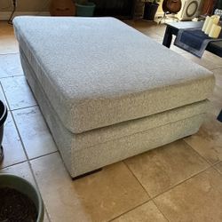 Ashley Furniture Oversized Polyester Stain-Resistant Ottoman (53”L X 38”W X 20”H)