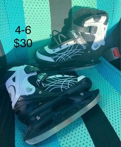 Ice Skates adjustable size 4-6, shoe size 4, 5, 6 like new
