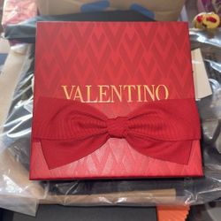 Valentino Born In Roma Perfume Set