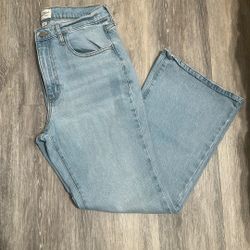 Flared Jeans