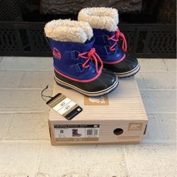 Multi Color Sorel Boot, Worn 4 Times. Removeable Inside Sock/liner. Size 8