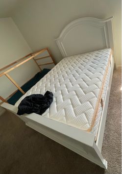 Queen Size Bed