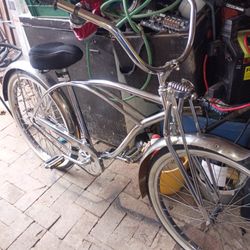 26-in Old School Schwinn Lowrider Bike
