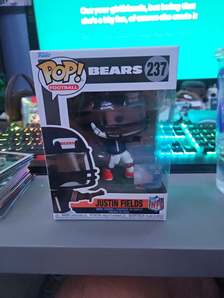 Justin Fields Chicago Bears Funko Pop #237