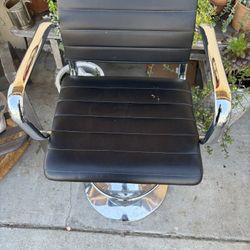 Barber Chair 