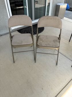 2 Chairs