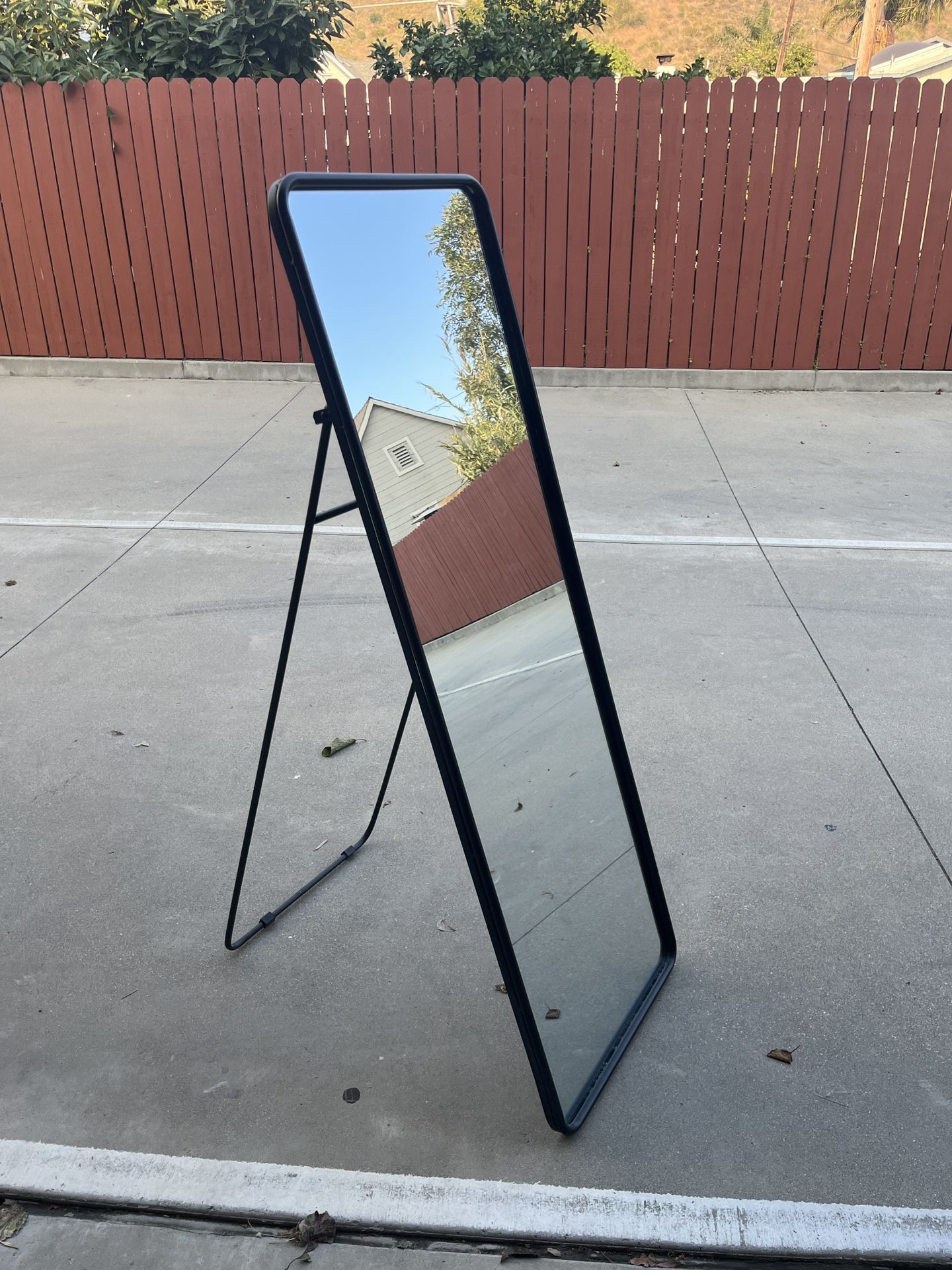 Mirror With Built In Stand