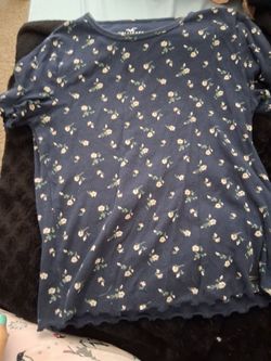 Hollister shirt