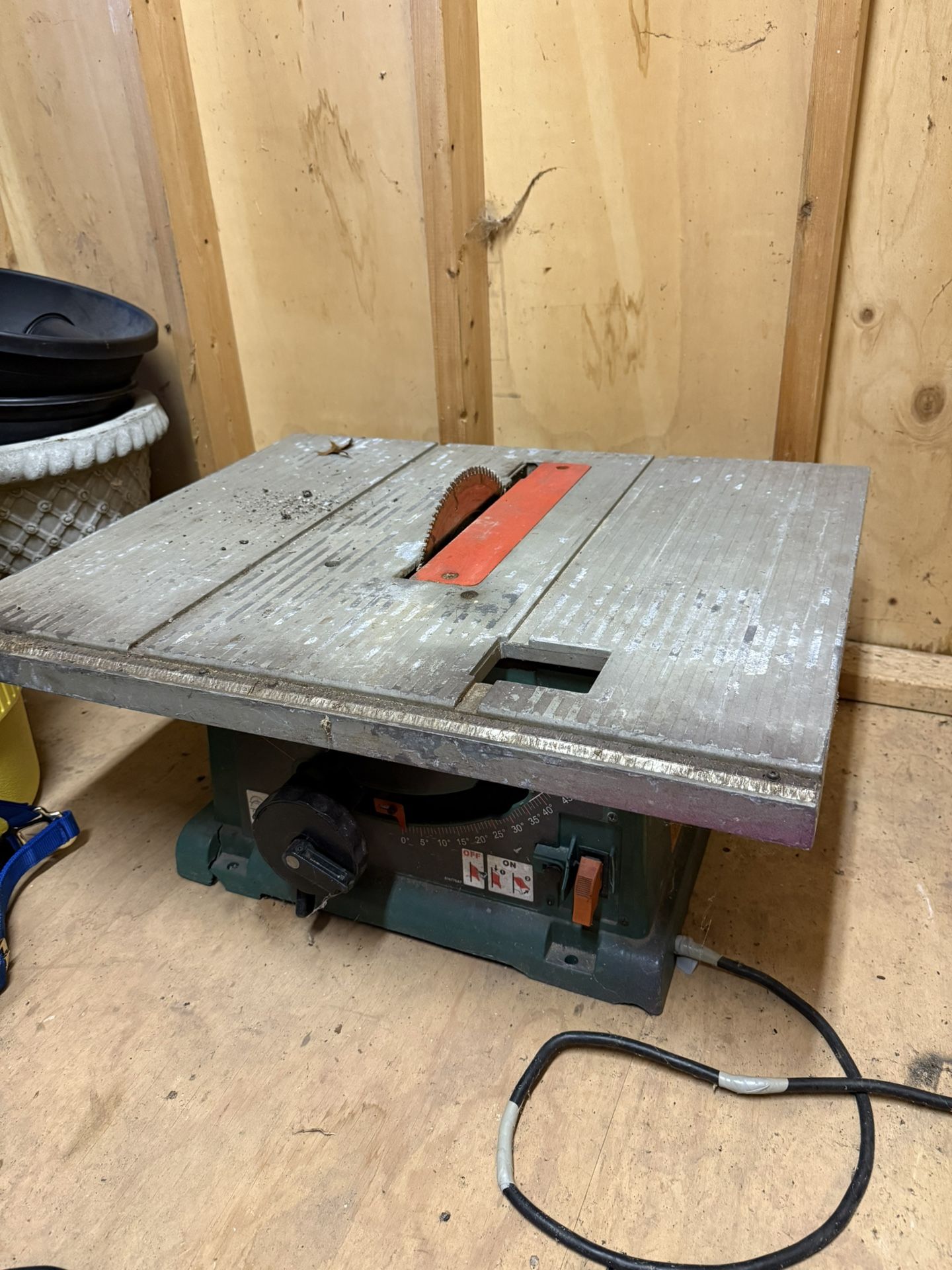 makita 10” Table Saw