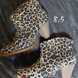 Womens shoes