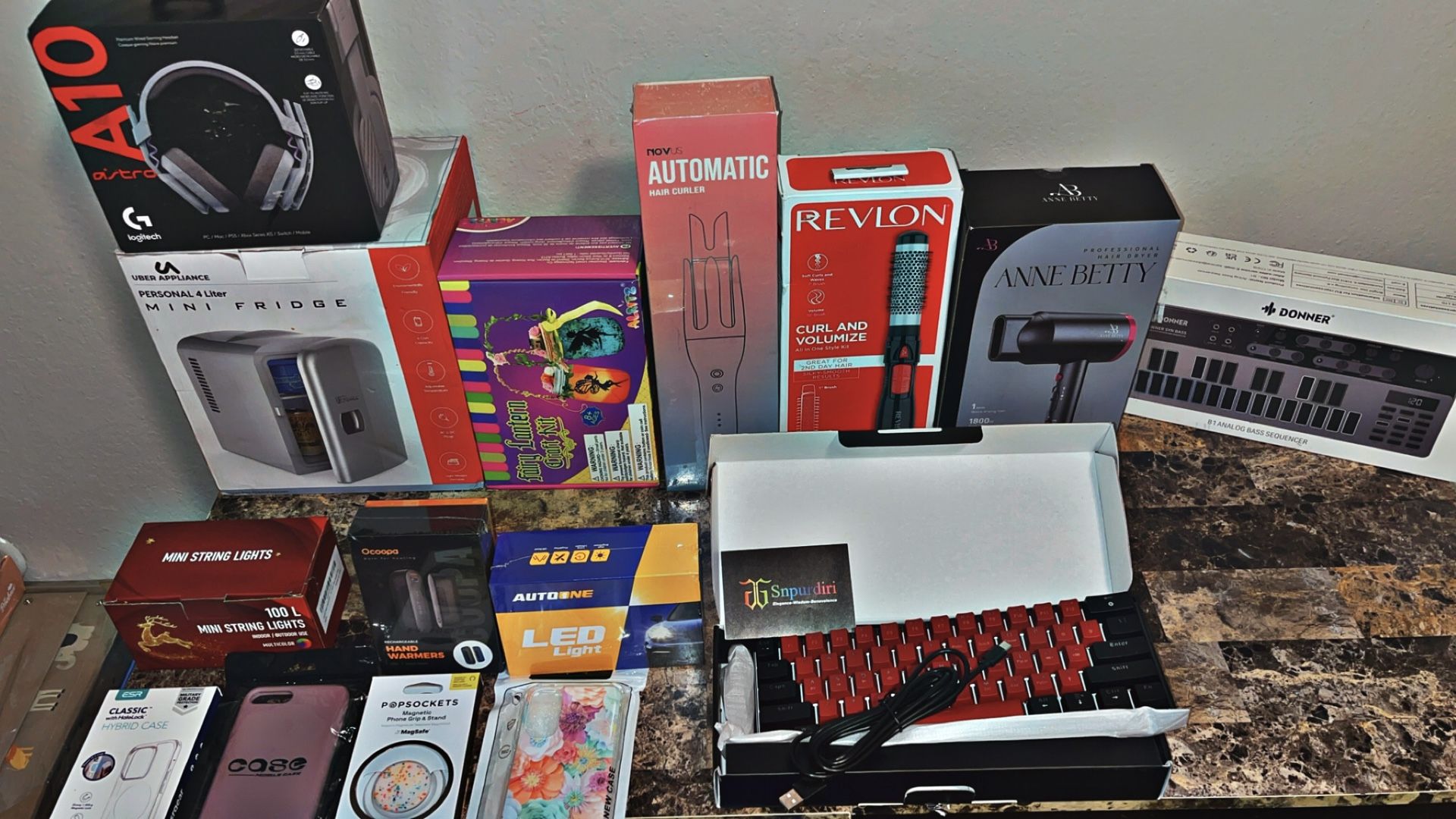 Pallet Sale ! ELECTRONICS! First Come First Serve!