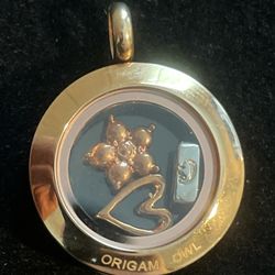 Origami Owl Locket Charms Gold Tone Heart & Star