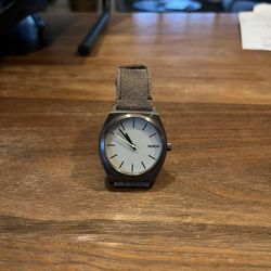 Nixon “Time Teller” watch