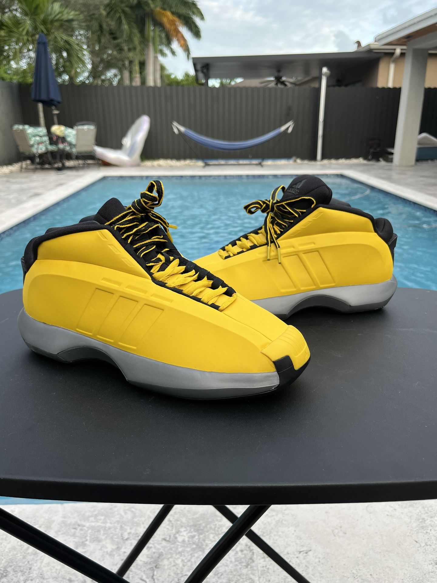 Adidas kobe 1 size 10