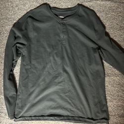 Grey Goodfellow & Co. long sleeve button-up shirt size large