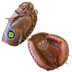 (USED) Wilson A2403 32.5" Right Hand Throw Catcher's Mitt