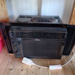 Window AC Unit