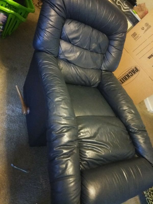 Navy Blue Lazy Boy Recliner for Sale in Raleigh, NC OfferUp