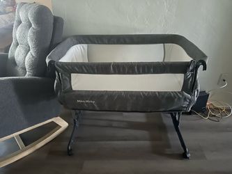 Mika Mickey Bedside Bassinet