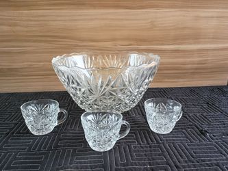Vintage Anchor Hocking punch bowl with cups