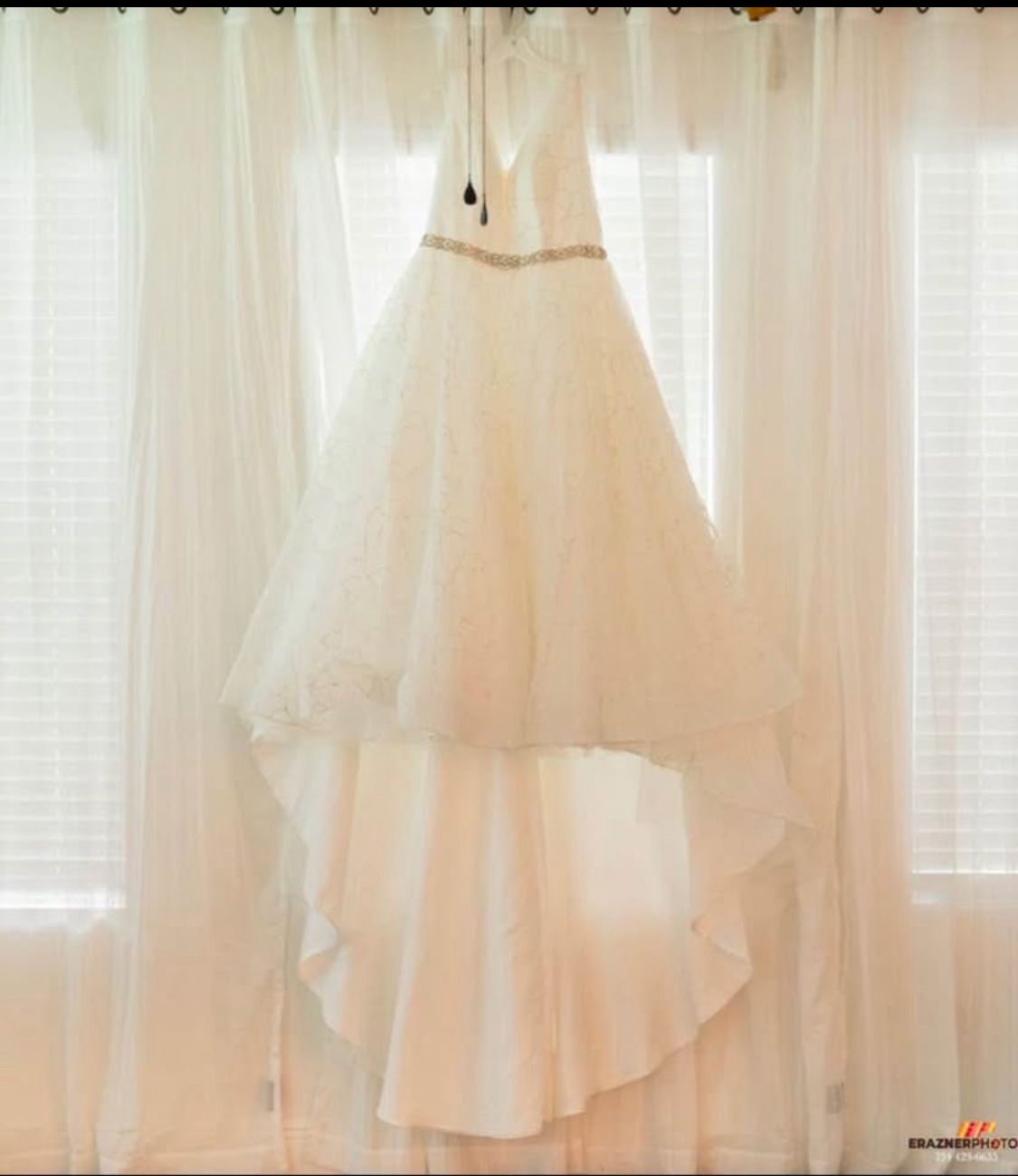 Wedding Dress For Sale With Veil 