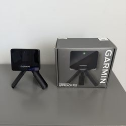 Garmin Approach R10 Portable Golf Launch Monitor - Like New