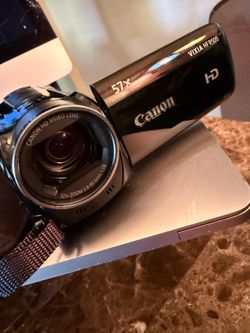 Canon VIXIA HF R500 Digital Camcorder (Black) (Renewed)