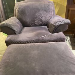 Free chair and Ottoman
