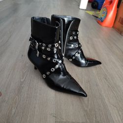 ZARA Women's Size36 EU Black Ankle Boots w/ Metal Trim & Buckles 