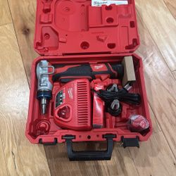 Plumbing connection expansion tool, new complete set