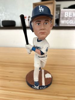 #26 Chase Utley Los Angeles Dodgers 2018 Bobblehead SGA 60th Anniversary Edition
