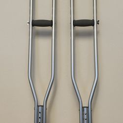 Guardian MDSV80534 Adult Crutches 