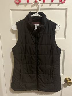 Amazon Essentials Women’s Black Puffer Vest 
